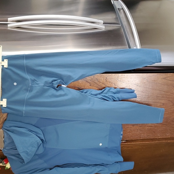 Lululemon set - Picture 11 of 17